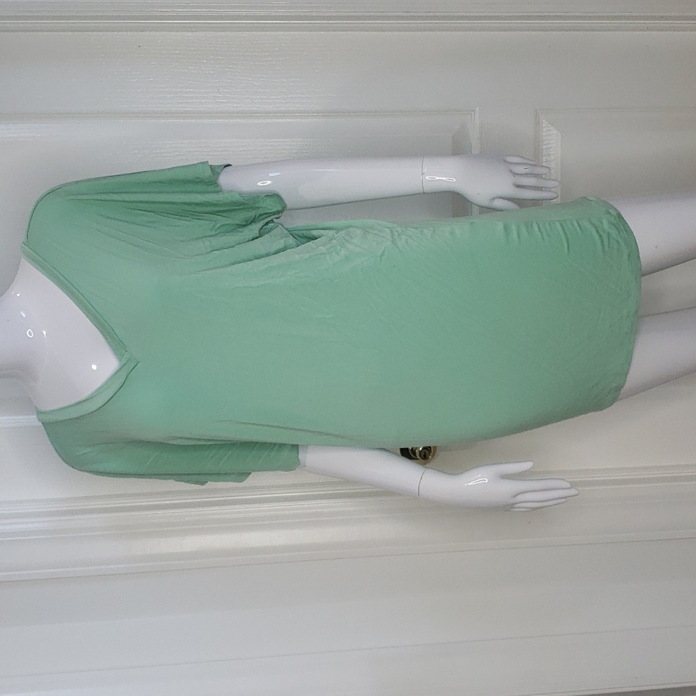 🤯3/$12 Lock & Love Seafoam Green Long Top Size Medium